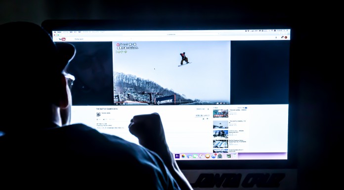 『視聴者参加型のスノーボードムービーコンテストを開催したい!』