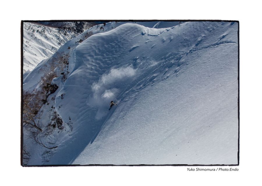 Gonzのグラフィックにも注目！SABRINAの新作“DLX” | スノー